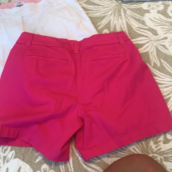 pink and white crown and ivy shorts - Picture 2 of 4